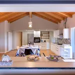 Apartamento Awesome In Albagnano Di Bee