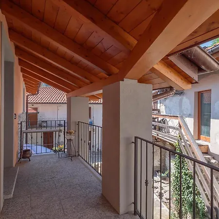 Cozy In Albagnano Di With House Sea View Apartmán
